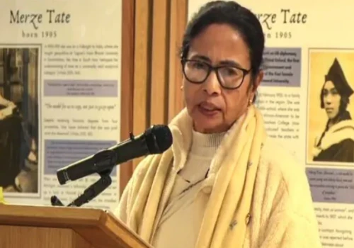 Protestors Disrupt Mamata Banerjee's Oxford University Speech, CM Asks for Respectful Debate